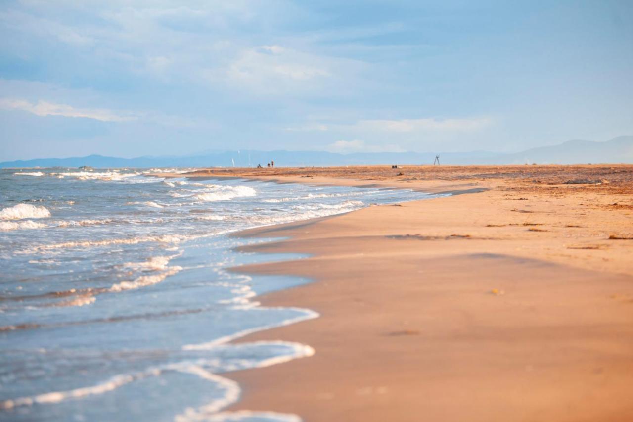 Eucaliptus, Bonito Piso A Pocos Pasos De La Playa Delta De L'Ebre Apartamento L'Eucaliptus Exterior foto